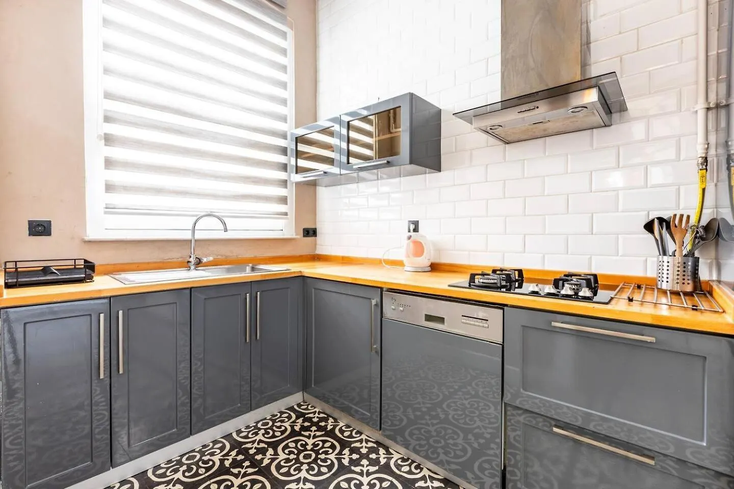 Charming Rustic 2Bd2Bath Heart Of Taksim! #364 Apartment Istanbul